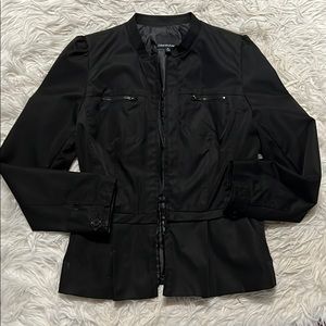 Classy peplum jacket 🖤